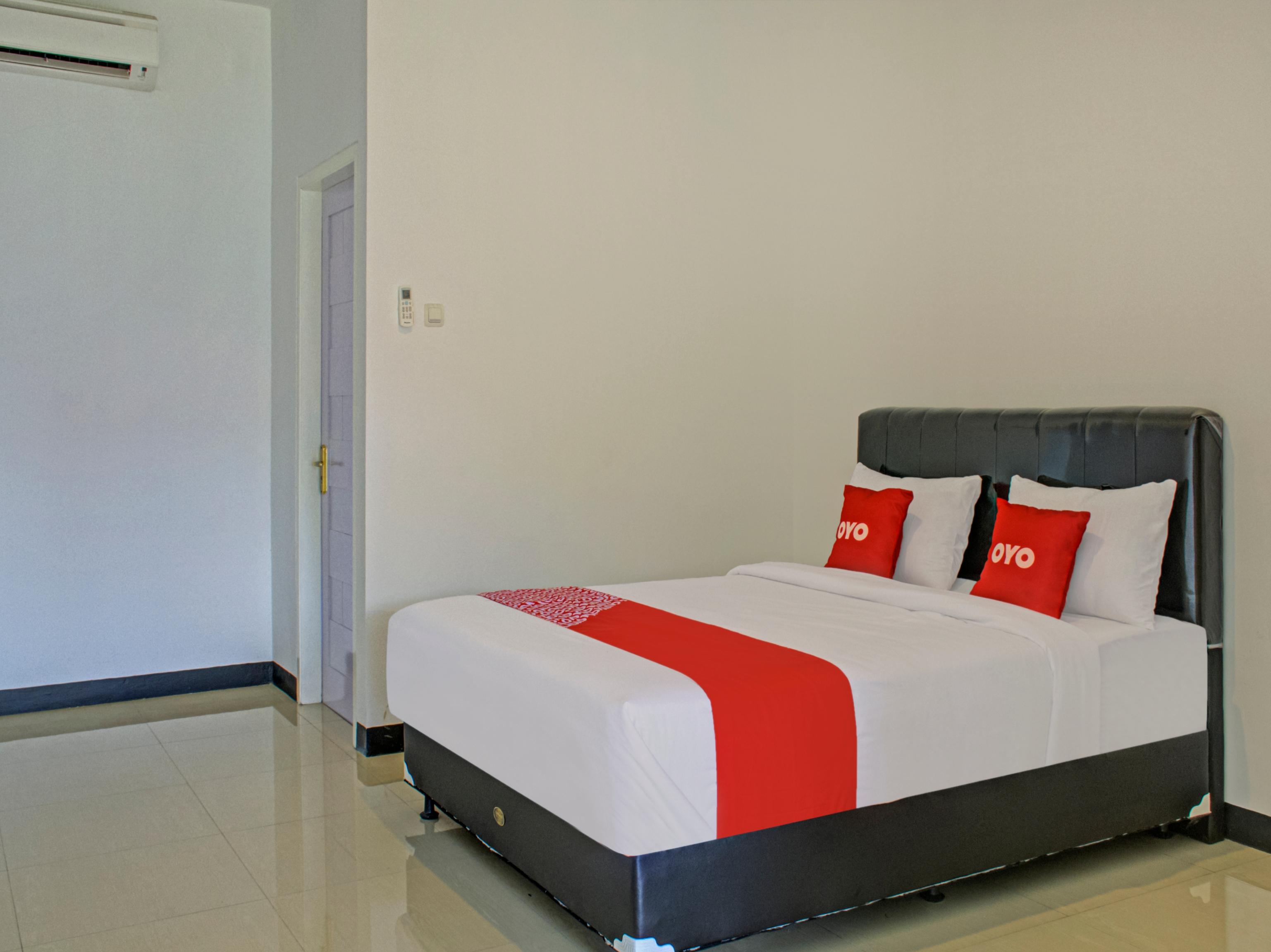 Oyo 3841 Wisma 25 Cilacap Kültér fotó