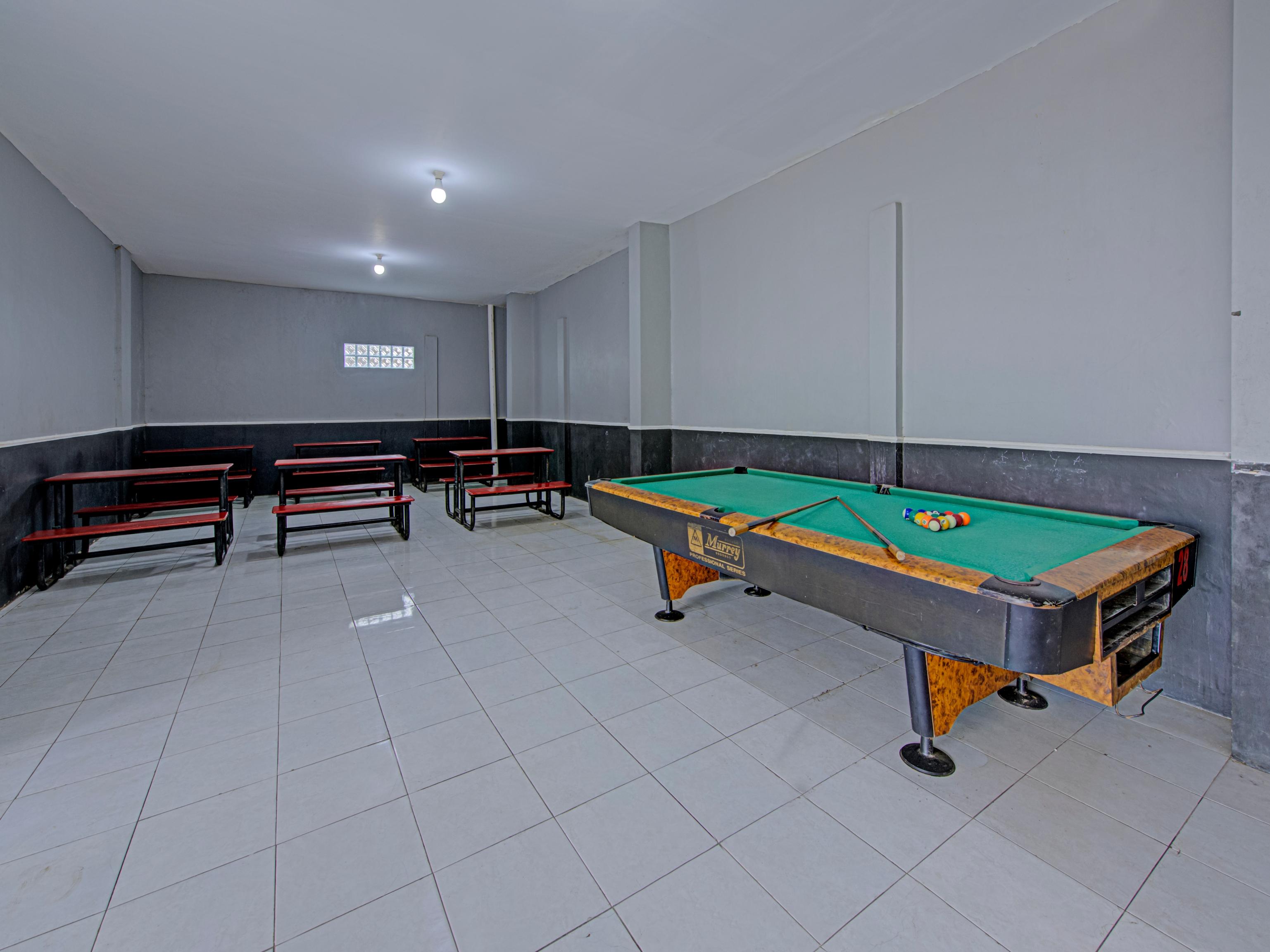 Oyo 3841 Wisma 25 Cilacap Kültér fotó